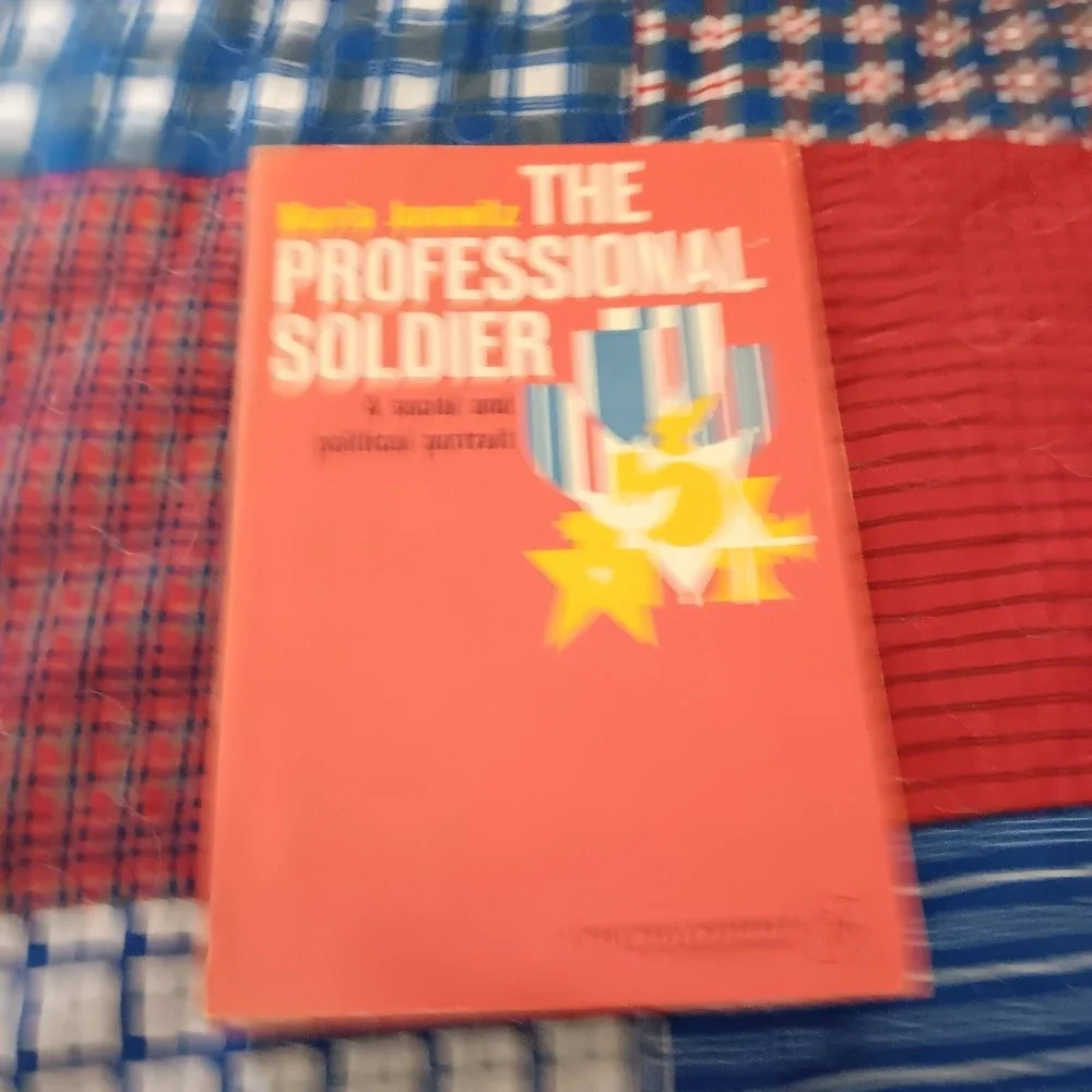 MORRIS JANOWITZ The Professional Soldier 1966 Vintage Military Paperback Book
